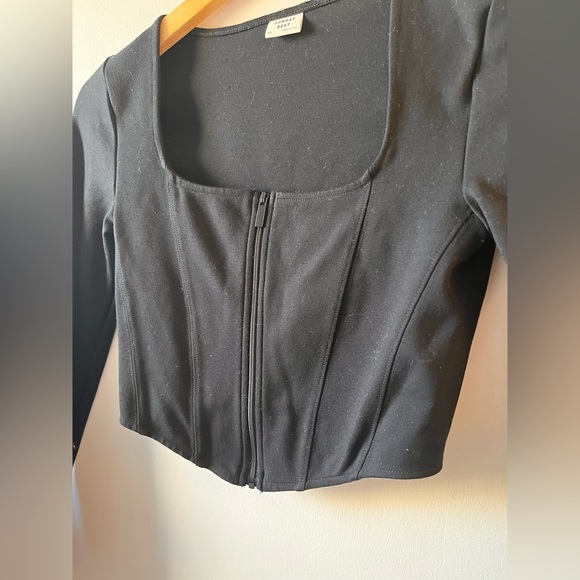 Aritzia Sunday Best Maverick Longsleeve Shirt - Picture 7 of 10